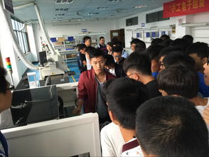 參觀電子產(chǎn)品教學(xué)工廠 探索人工智能基礎(chǔ)軟件開發(fā)實(shí)踐